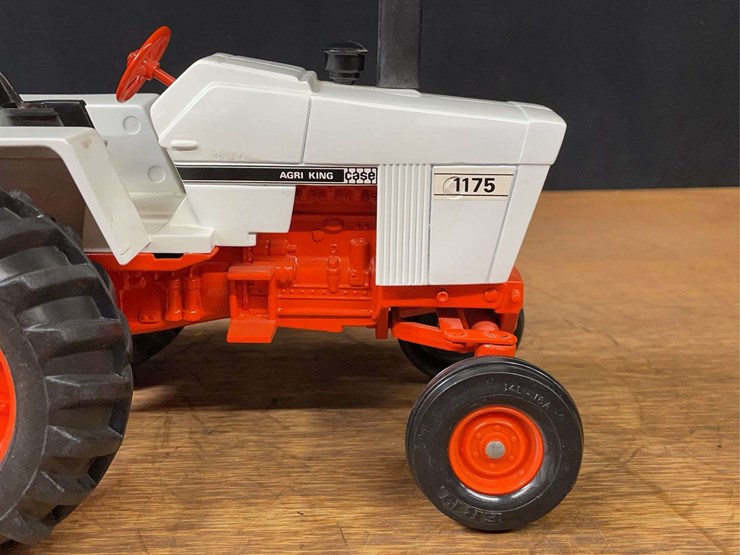 1/16-case-1175-ertl-image-15