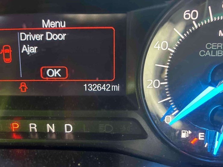2016-ford-explorer-image-6
