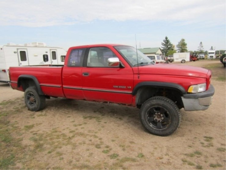 1996-dodge-ram-2500-image-5