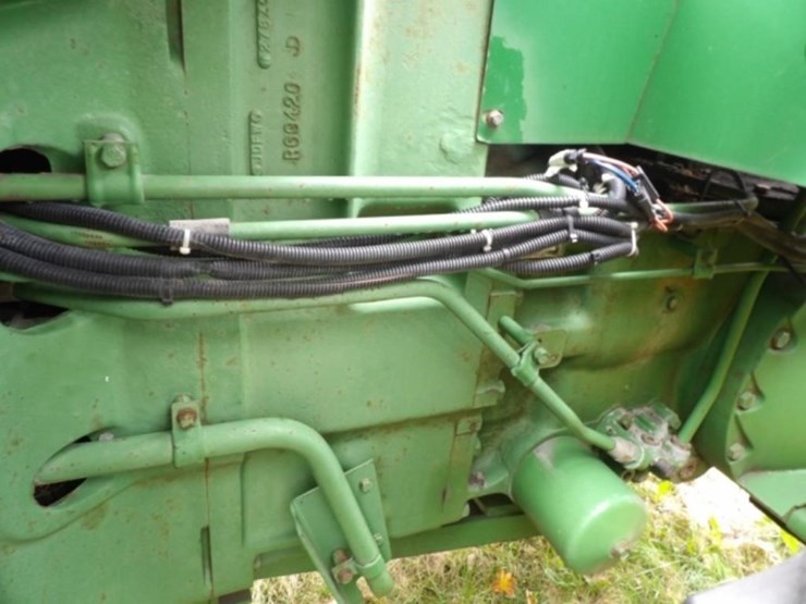 1981-john-deere-8440-image-43