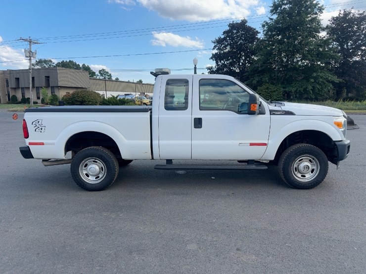 2016-ford-f250-xl-image-6