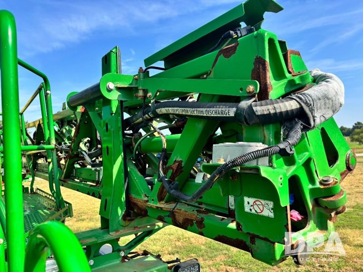 2018-john-deere-r4038-image-86