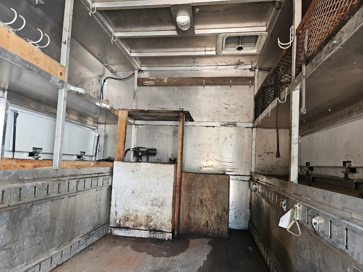 2019-ford-f550-xl-image-27