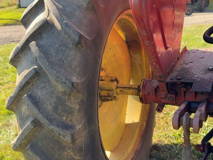 massey-ferguson-44-image-23