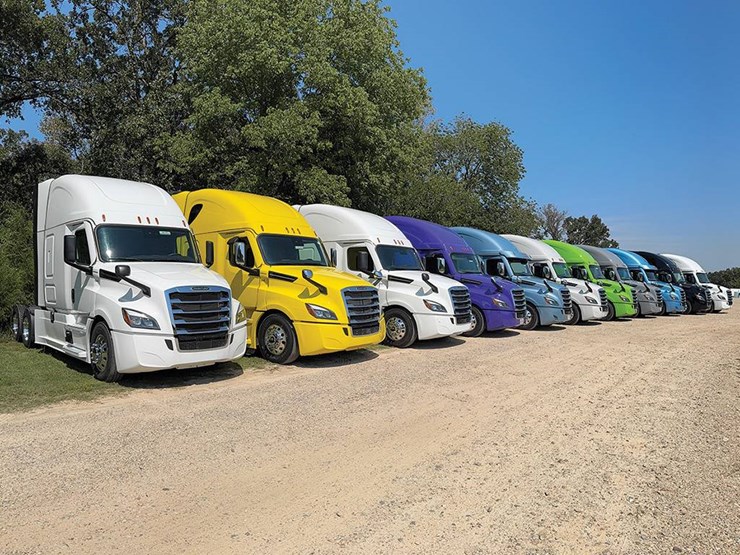 freightliner-cascadia-126-image-1