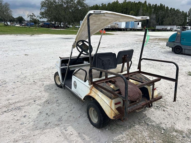 club-car-golf-cart-image-4