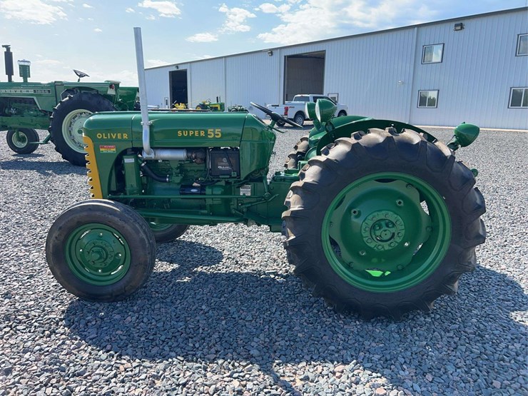 1955-oliver-super-55-image-6