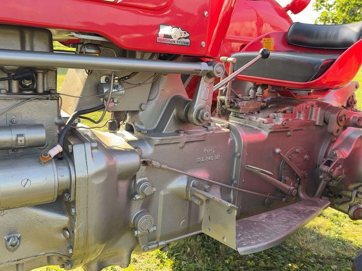 massey-ferguson-65-image-43