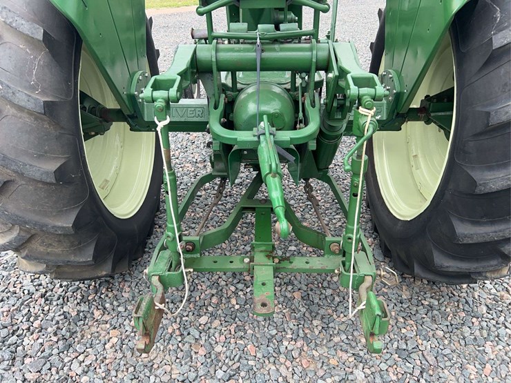 1958-oliver-770-image-41