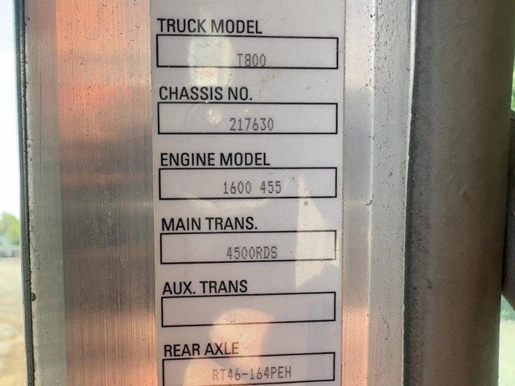 2018-kenworth-t800-image-35