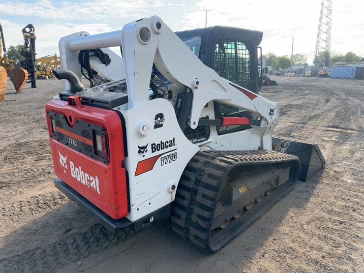 2022-bobcat-t770-image-5
