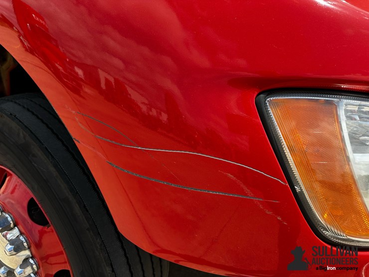 2015-kenworth-t440-image-12