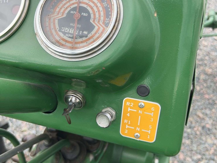 1958-oliver-770-image-67