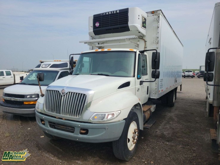 2007-international-durastar-4300-image-1