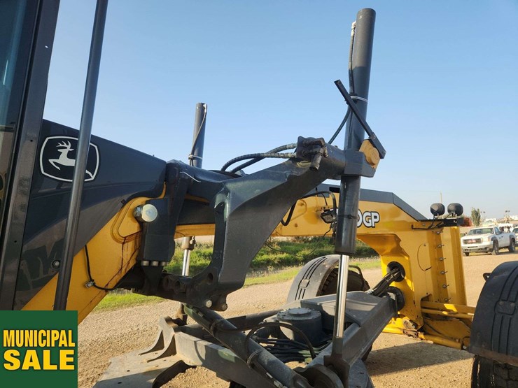 deere-770-image-40