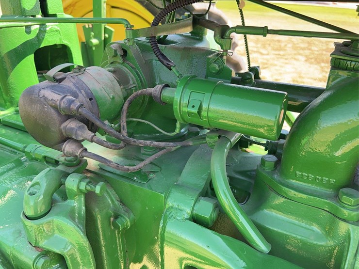 john-deere-model-b-image-28