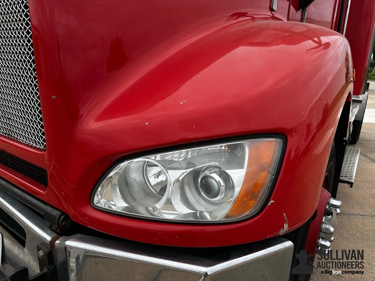 2016-kenworth-t440-image-10