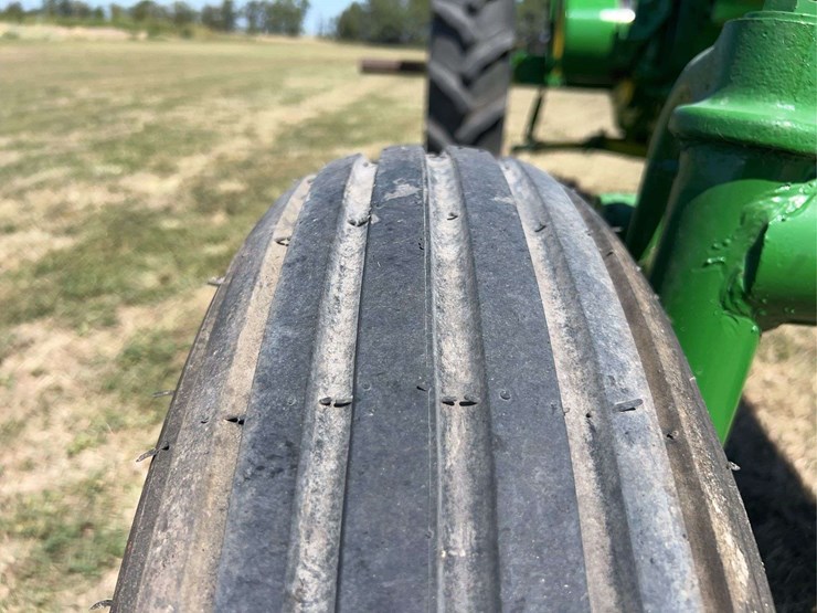 john-deere-model-b-image-23