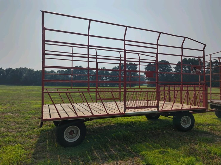 ez-trail-kicker-rack-and-wagon,-(like-new),-18'-long-x-8'10"-wide
(stored-inside)-image-4