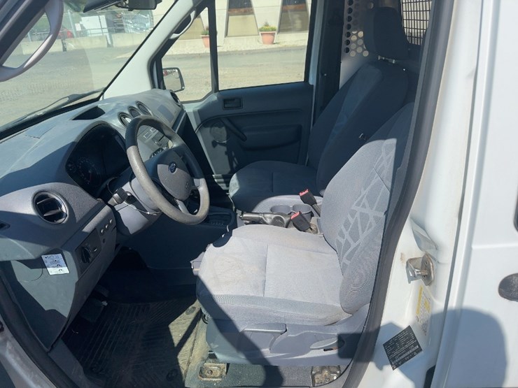 2013-ford-transit-connect-image-16