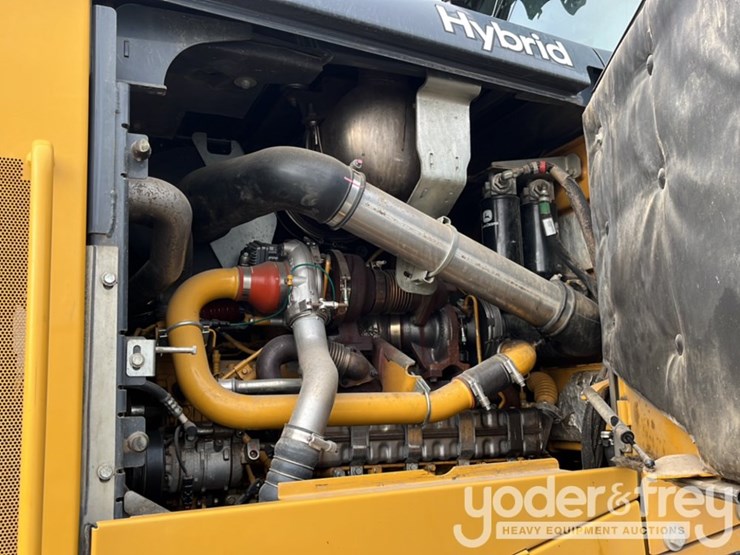 2015-deere-644k-image-14