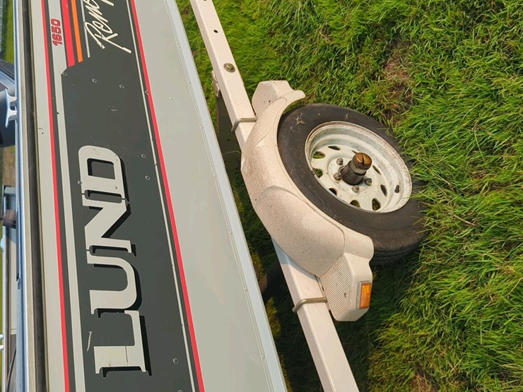 1991-lund-renegade-ii-1650-fishing-boat-and-shoreland-trailer,-yamaha-90-precision-blend-motor-with-minnkota-quiet-turbo-pro-power-trolling-motor-sn-mk01179703a-image-24