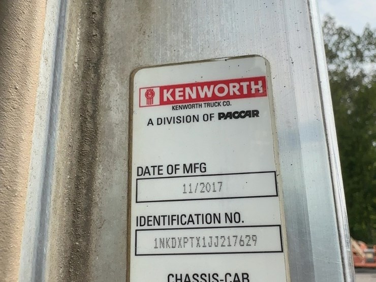2018-kenworth-t800-image-41
