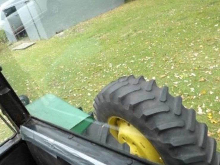 1981-john-deere-8440-image-48