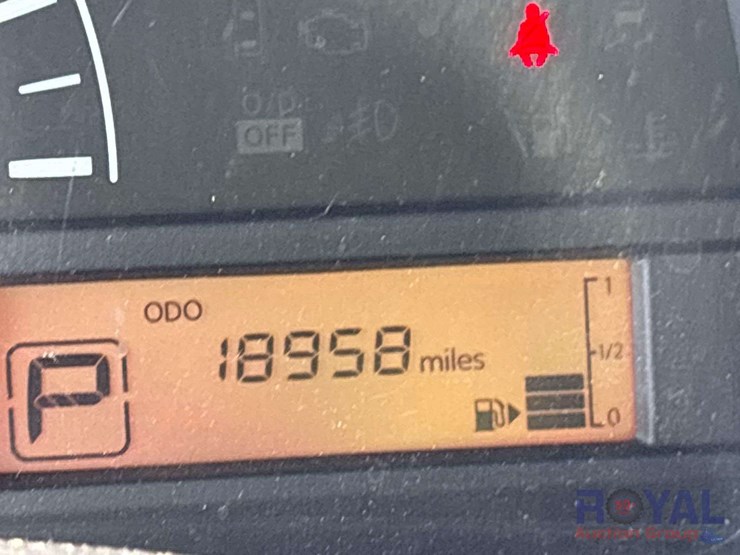 2017-nissan-nv200-image-5