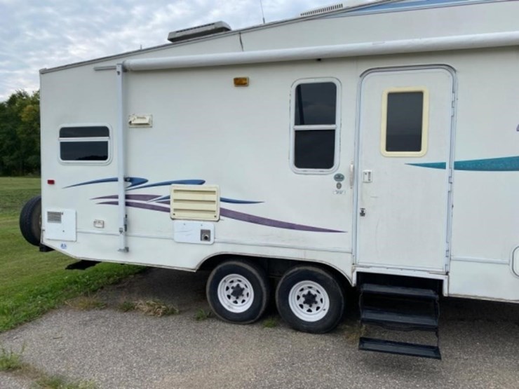 1999-prowler-ls-27-5j-5th-wheel-camper,tandem-axle-image-3
