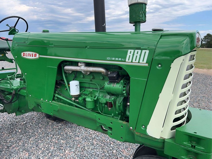 1959-oliver-880-image-12