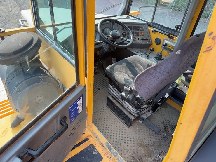 1999-volvo-a30c-image-33