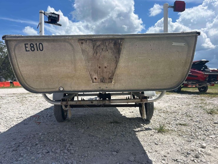 1989-14ft.-gamefisher-aluminum-jon-boat-with-trailer-image-12