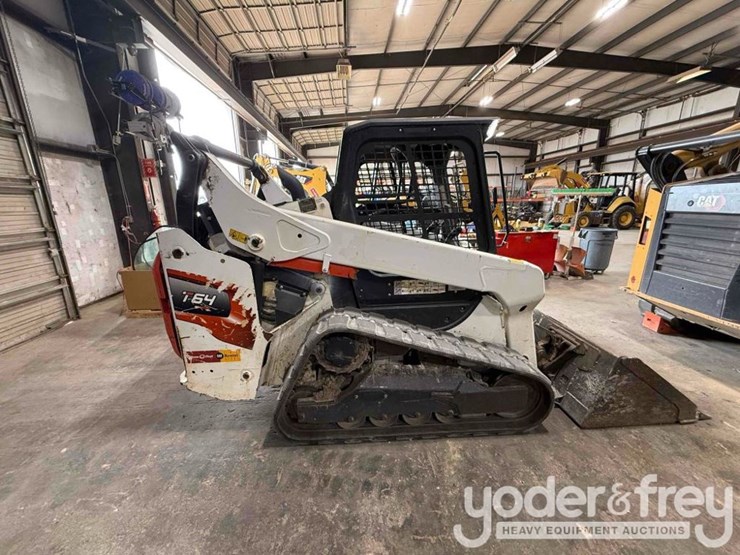 2021-bobcat-t64-image-5