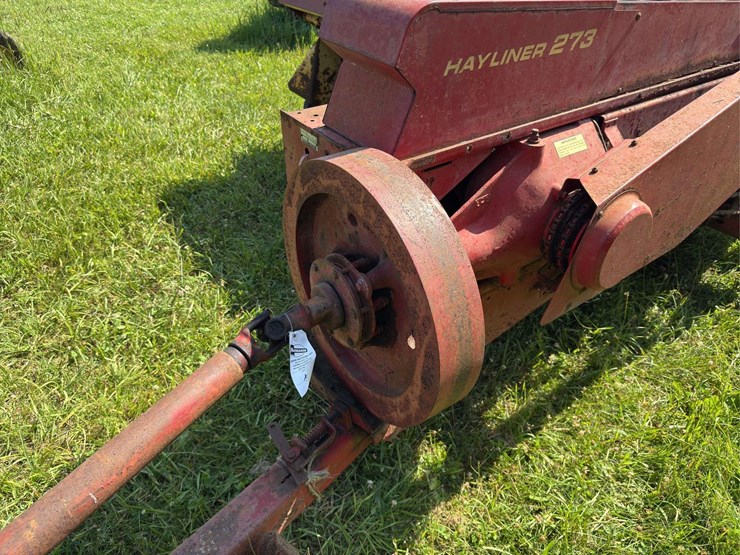 new-holland-273-image-7