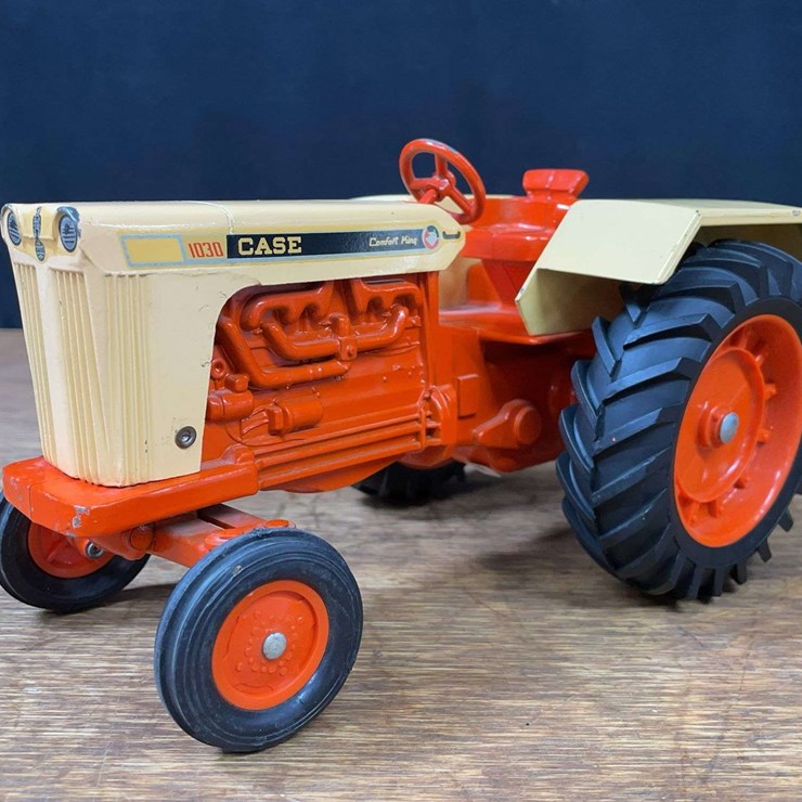 1/16 Case 1030 Ertl