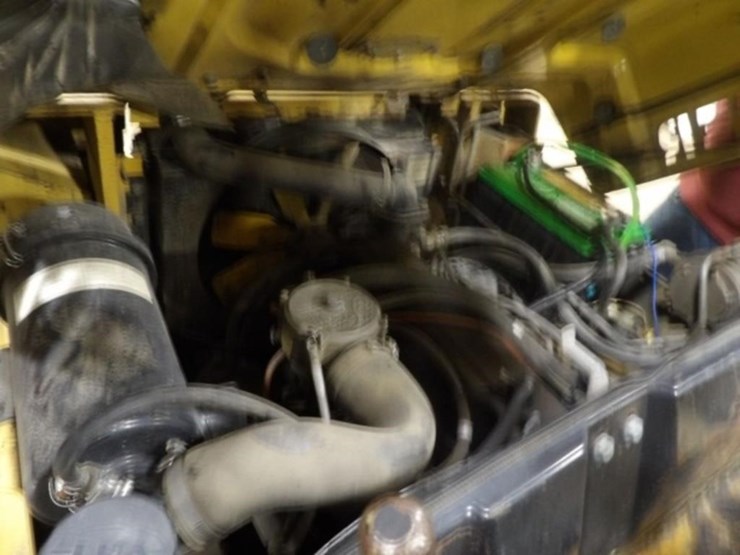 hyster-50-fork-lift-5250lb-lifting-cap,-187in.-ht-image-20