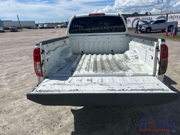 2017-nissan-frontier-image-15