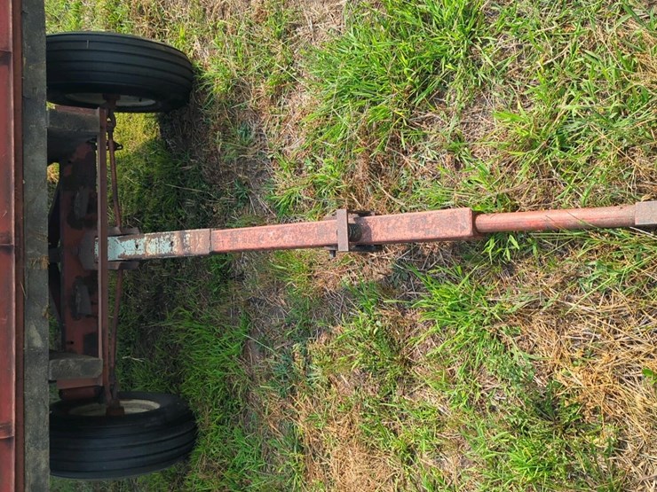 minnesota-metal-kicker-rack,-18-long-x-8'10"-wide,-schwartz-running-gear-
(stored-inside)-image-3