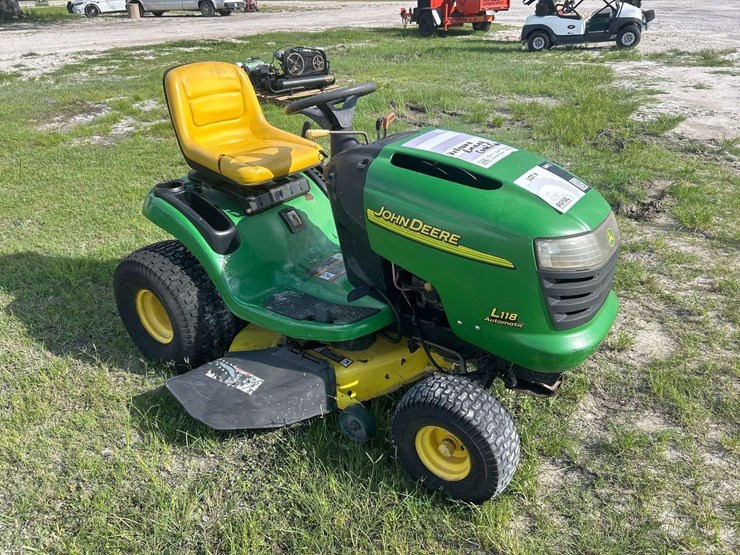 2005-john-deere-l118-image-2