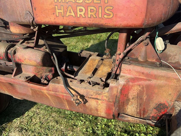 massey-ferguson-44-image-47