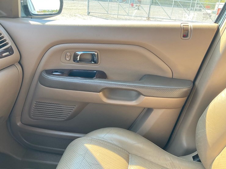 2004-honda-pilot-image-65