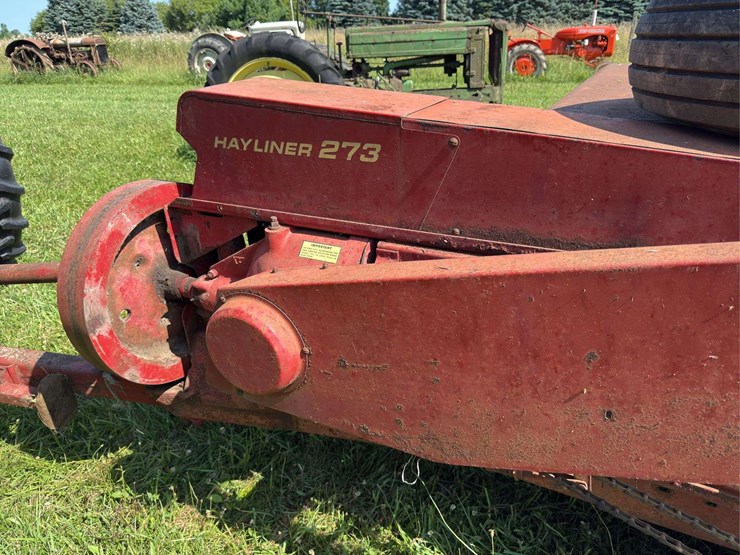 new-holland-273-image-6