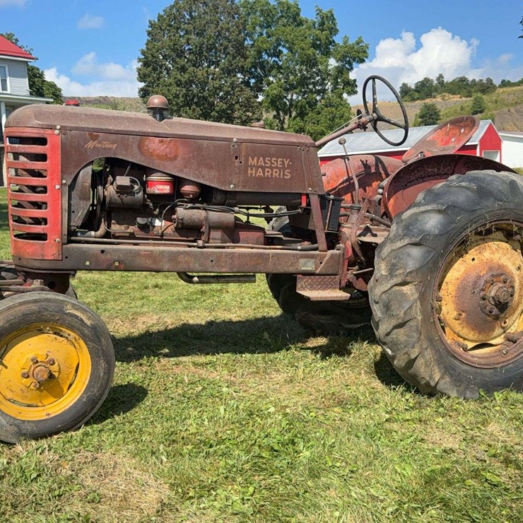 MASSEY-HARRIS MUSTANG