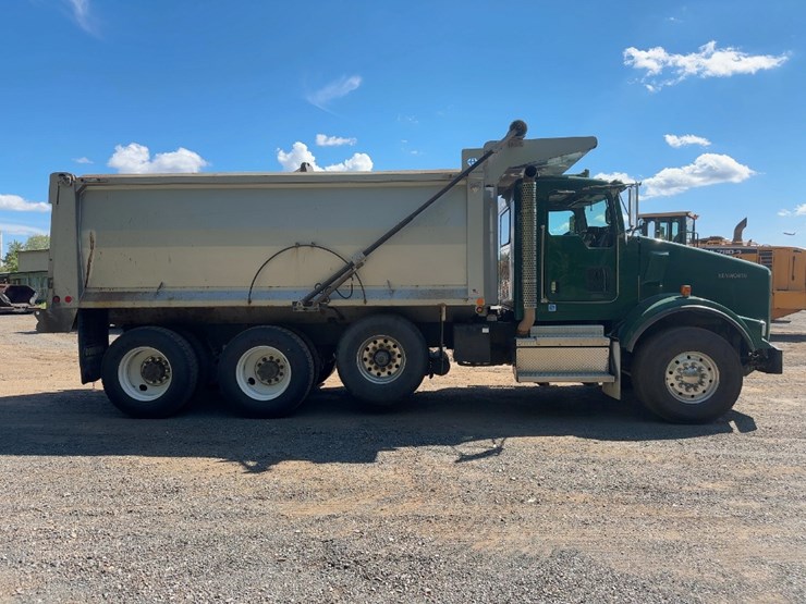 2018-kenworth-t800-image-6