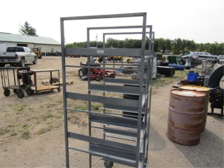 winholt-equip.-bin-cart-34.5x23.5x69.5-on-casters-image-5