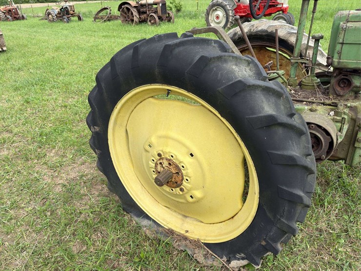 john-deere-model-b-image-18