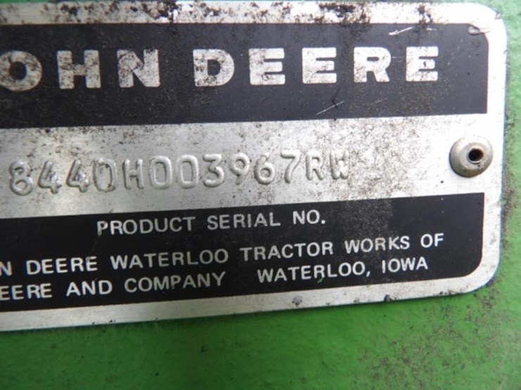 1981-john-deere-8440-image-37