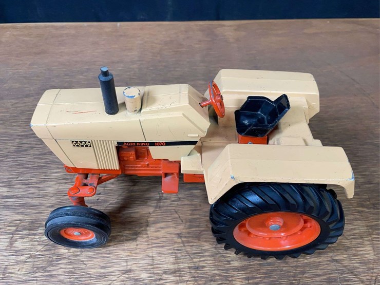 1/16-case-1070-ertl-image-3