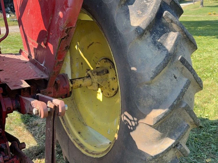 massey-ferguson-44-image-36